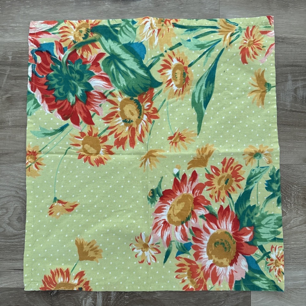 April cornell napkinsset Of Six Green Polka Dot Floral 100%cotton
